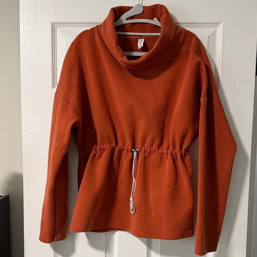 Varley Rust Turtleneck Pullover Sweater